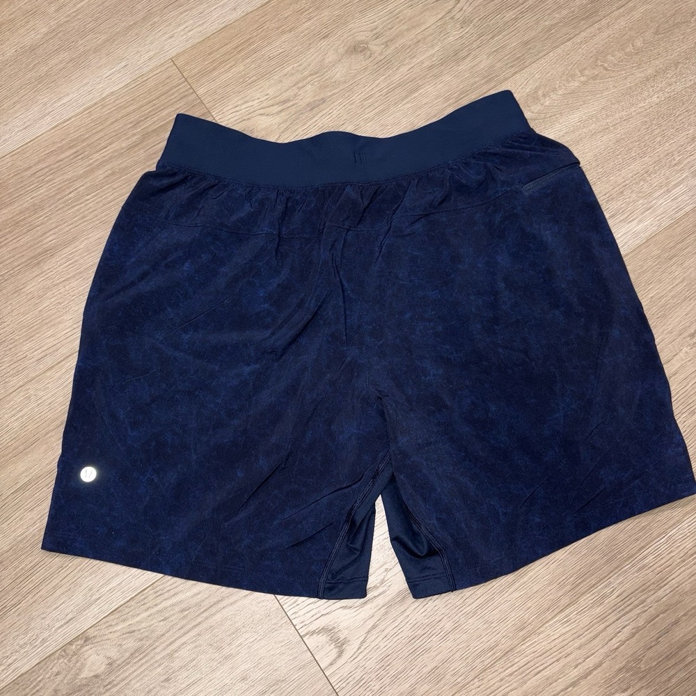 Lululemon Men's Multicolored Shorts Size large
